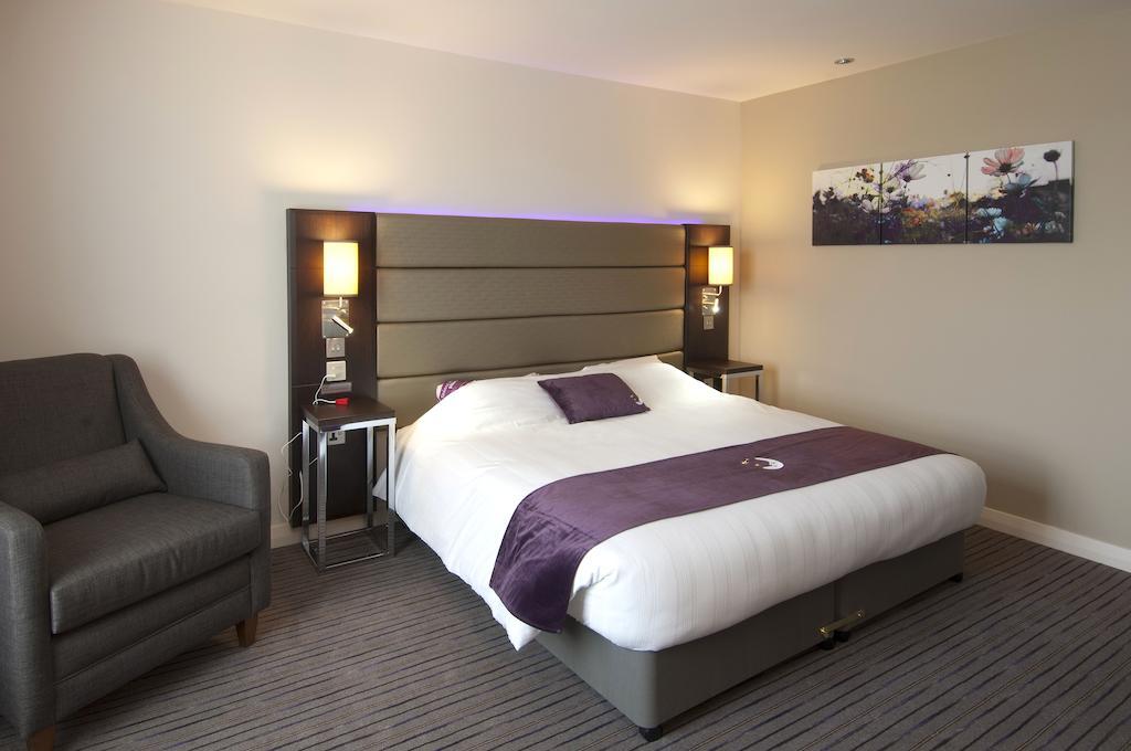 Premier Inn Bath City Centre Номер фото