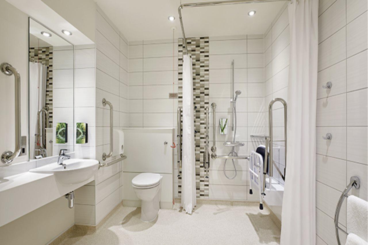 Premier Inn Bath City Centre Экстерьер фото