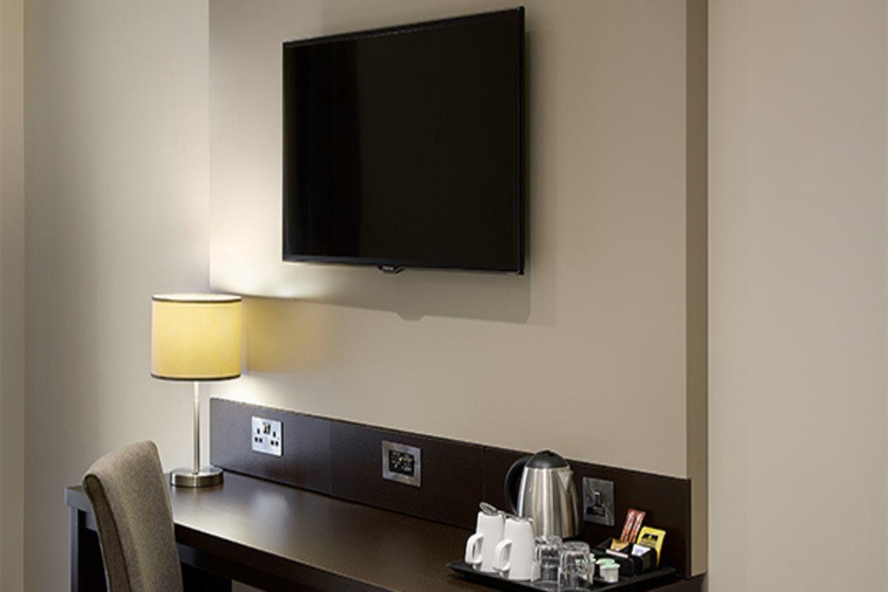 Premier Inn Bath City Centre Экстерьер фото