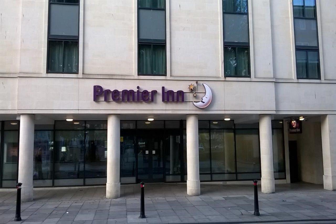 Premier Inn Bath City Centre Экстерьер фото