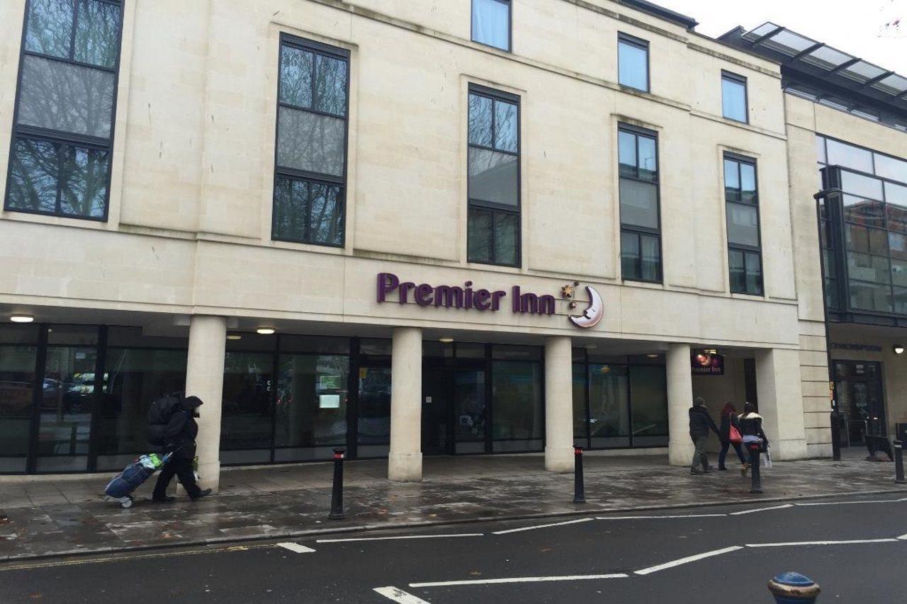 Premier Inn Bath City Centre Экстерьер фото